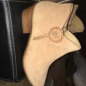 Jack Rogers Peyton bootie color size 9